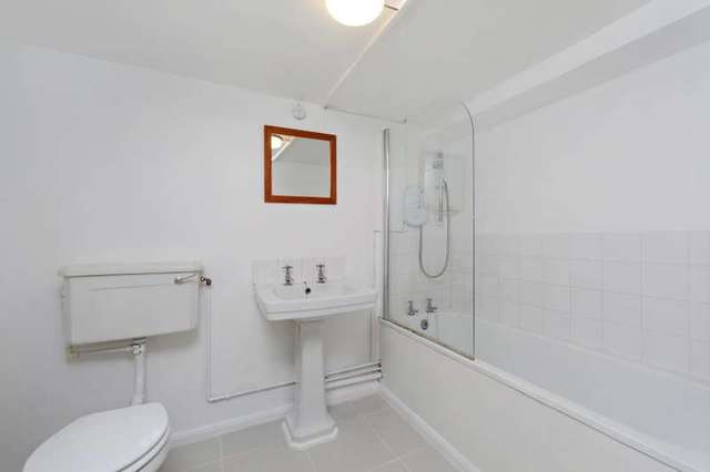  Image of 1 Bedroom Ground Flat for sale at Portland Road  London, W11 4LU