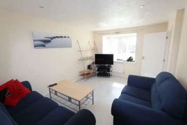  Image of 3 Bedroom Semi-Detached for sale at Priestman Road Braunstone Leicester, LE3 3UJ