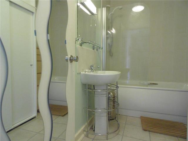  Image of 1 Bedroom Flat to rent at Stockbridge Edinburgh Edinburgh, EH4 1HX