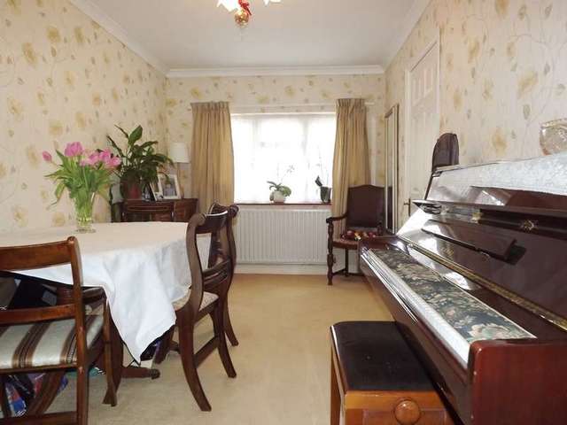  Image of 5 Bedroom Semi-Detached for sale at Tolworth Surrey Tolworth, KT6 7NP