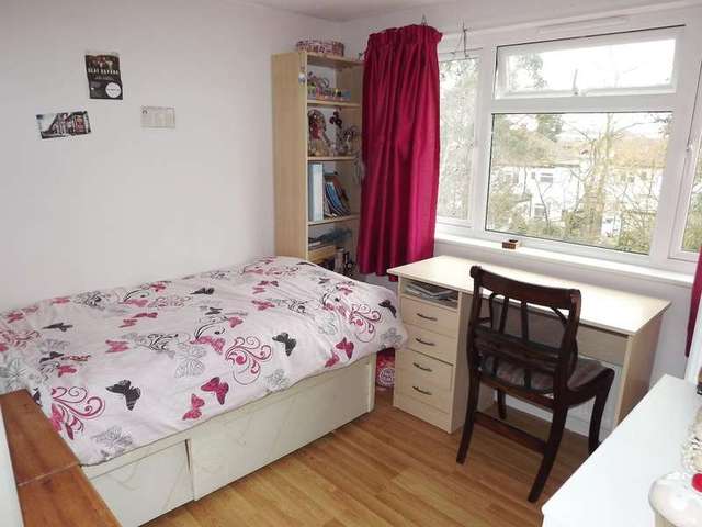  Image of 5 Bedroom Semi-Detached for sale at Tolworth Surrey Tolworth, KT6 7NP