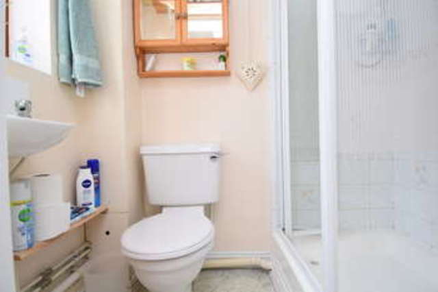  Image of 3 Bedroom Bungalow for sale at Reculver Road  Herne Bay, CT6 6PZ