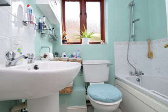  Image of 3 Bedroom Bungalow for sale at Reculver Road  Herne Bay, CT6 6PZ