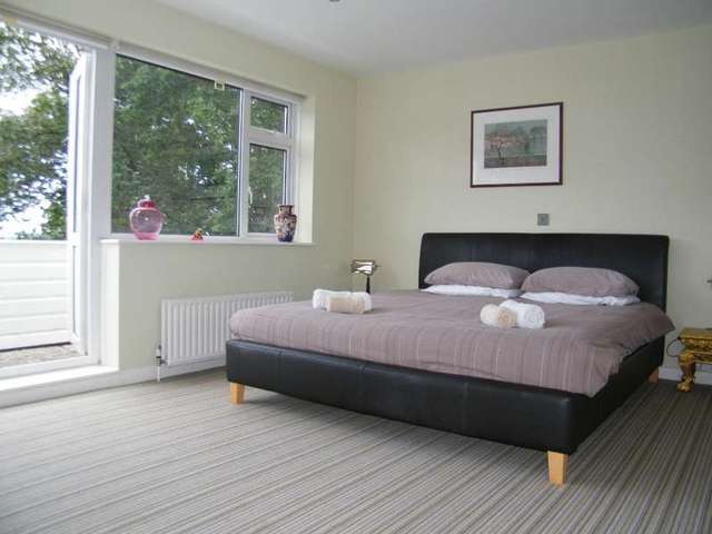  Image of 4 Bedroom Detached for sale at Redcliffe  Wareham, BH20 5BE