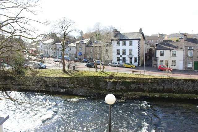  Image of 2 Bedroom Flat to rent at Kendal Cumbria Kendal, LA9 7FG