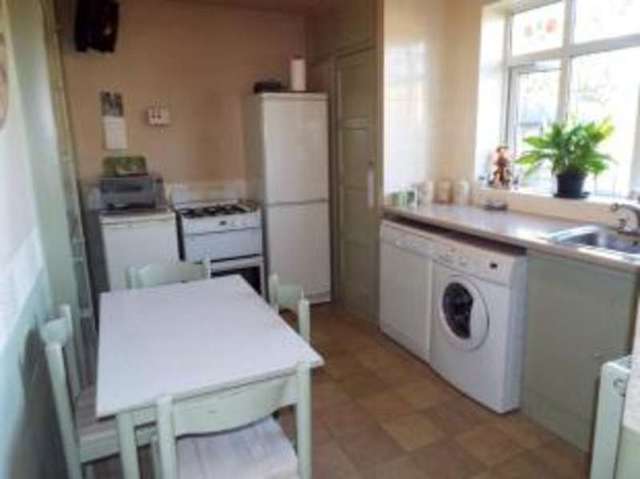  Image of 3 Bedroom Semi-Detached for sale at Romford  Harold Hill, RM3 9DJ