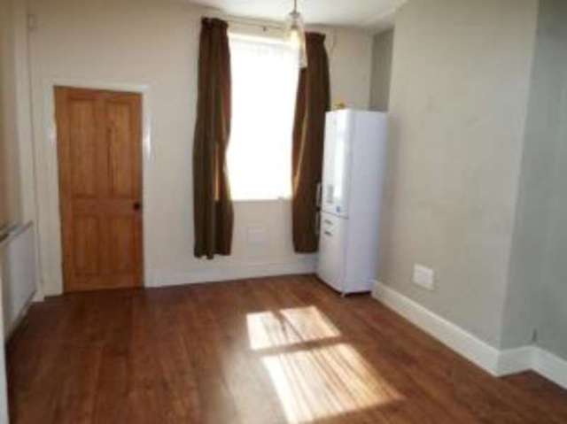  Image of 2 Bedroom Semi-Detached for sale at Basford Nottingham Nottingham, NG7 7AL