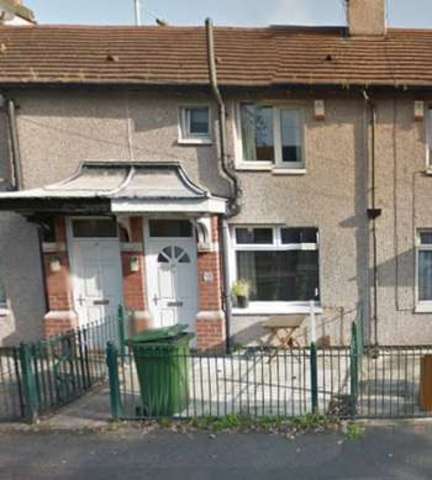  Image of 2 Bedroom Terraced for sale at Bradford West Yorkshire Bradford, BD5 9PT
