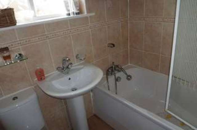  Image of 2 Bedroom Terraced to rent at School Street Golborne Golborne, WA3 3BD