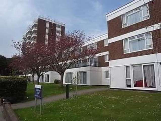  Image of 2 Bedroom Flat to rent at Shelley Road  Worthing, BN11 4BQ