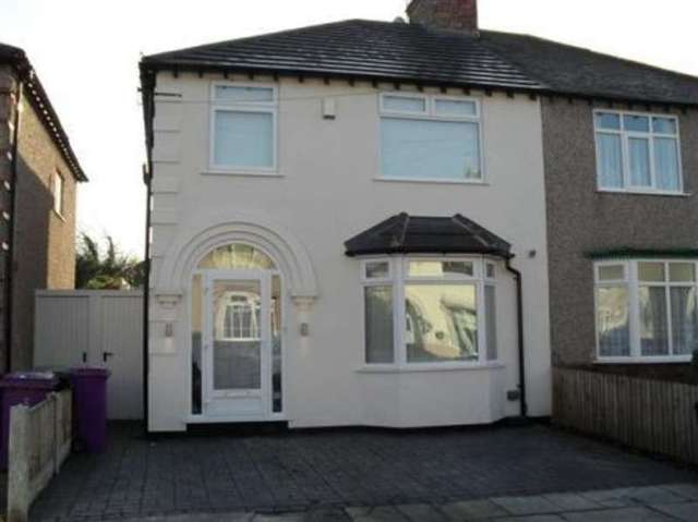  Image of 3 Bedroom Semi-Detached to rent at Childwall Liverpool Merseyside, L16 9JH