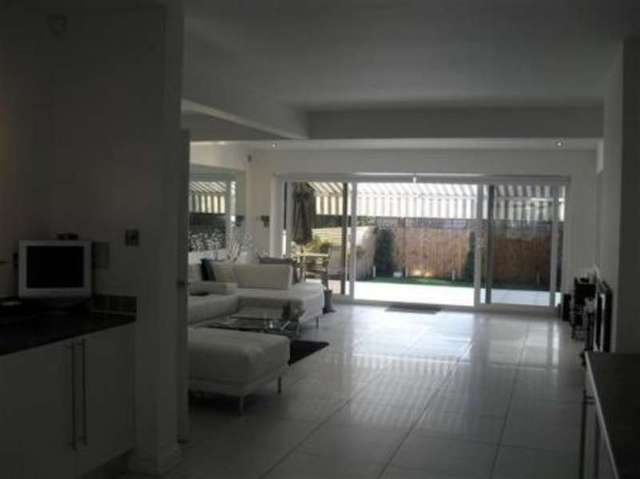  Image of 3 Bedroom Semi-Detached to rent at Childwall Liverpool Merseyside, L16 9JH