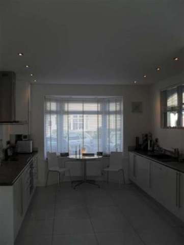  Image of 3 Bedroom Semi-Detached to rent at Childwall Liverpool Merseyside, L16 9JH
