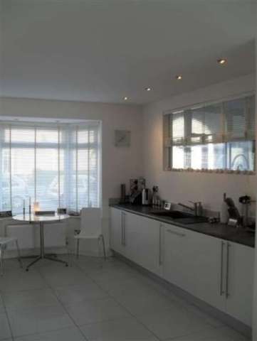 Image of 3 Bedroom Semi-Detached to rent at Childwall Liverpool Merseyside, L16 9JH