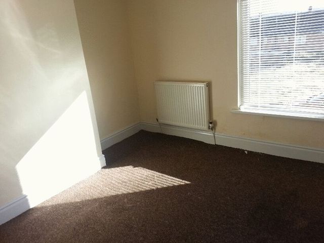  Image of 2 Bedroom Property to rent at South View  Shildon, DL4 2DL