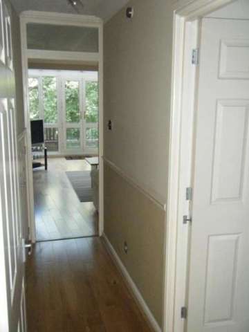  Image of 3 Bedroom Detached to rent at Bedford Bedfordshire Bedford, MK40 1TF