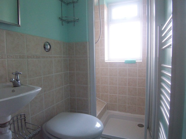  Image of 3 Bedroom Detached to rent at Hangleton  Hove, BN3 8EP