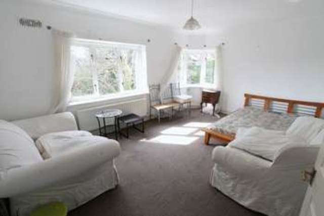  Image of 1 Bedroom Flat to rent at St Stephens Road  Bournemouth, BH2 6JU