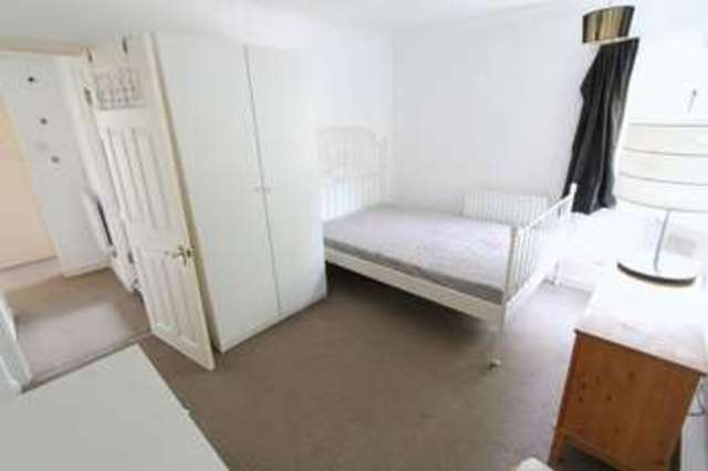  Image of 1 Bedroom Flat to rent at St Stephens Road  Bournemouth, BH2 6JU