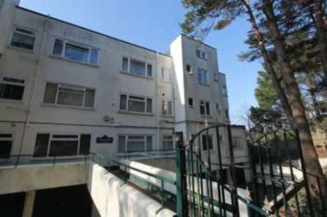  Image of 1 Bedroom Flat to rent at St Stephens Road  Bournemouth, BH2 6JU