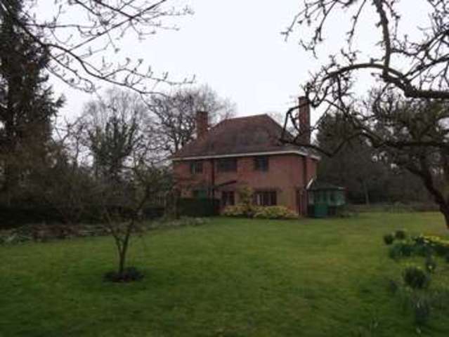  Image of 4 Bedroom Detached to rent at Stock Lane  Ingatestone, CM4 9QL