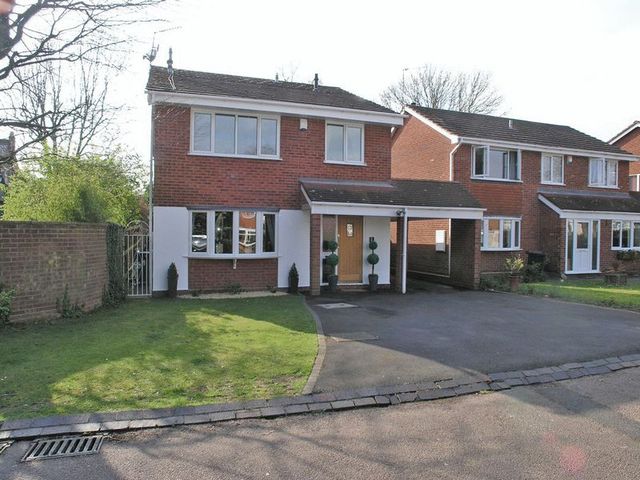  Image of 4 Bedroom Detached for sale at Oxford Drive Off Pargeter Street Stourbridge, DY8 1BP
