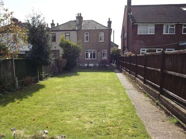  Image of 3 Bedroom Semi-Detached for sale at Surbiton Tolworth Surrey, KT6 7LF