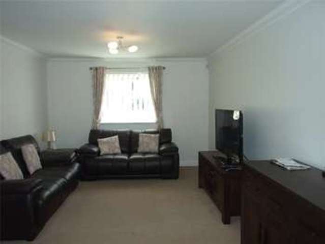 Image of 2 Bedroom Semi-Detached to rent at Tilehurst Reading Tilehurst, RG30 4HY