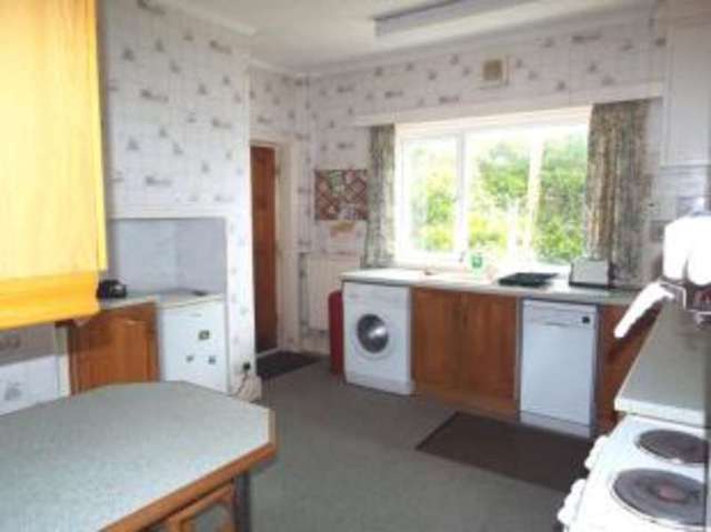  Image of 4 Bedroom Detached for sale at Teignmouth Devon Teignmouth, TQ14 8UP