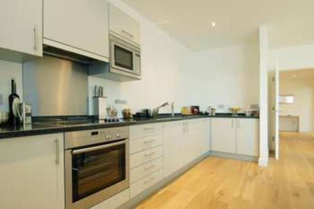  Image of 2 Bedroom Flat to rent at Dereham Place  London, EC2A 3HJ