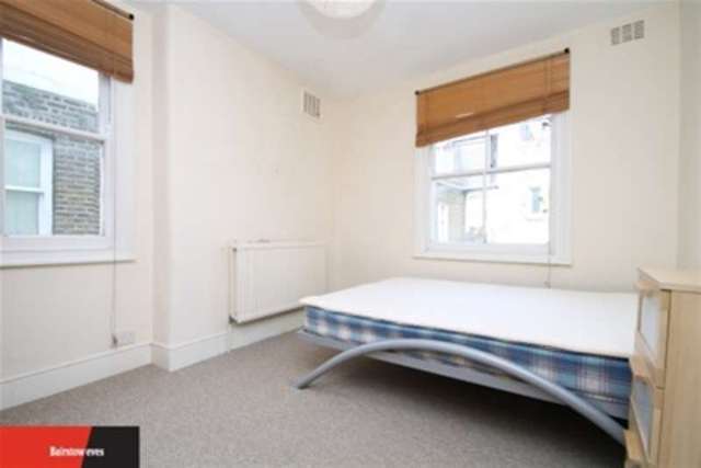  Image of 4 Bedroom Detached to rent at London, SW8 4RU