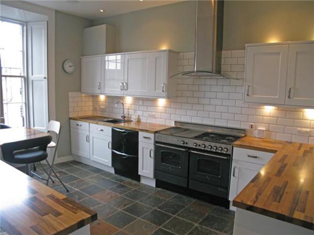  Image of 4 Bedroom Flat to rent at West End Edinburgh Edinburgh, EH3 8HX