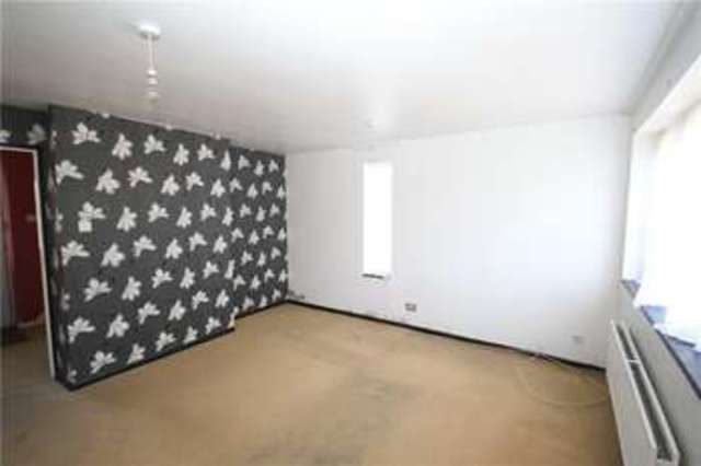  Image of 2 Bedroom Detached for sale at Stanmore Middx Stanmore, HA7 3SS