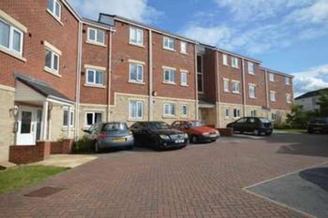  Image of 2 Bedroom Flat to rent at Twivey Court  Castleford, WF10 5FD