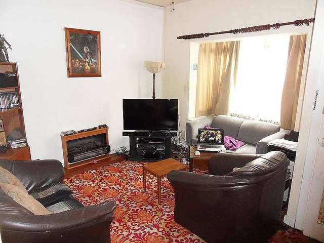  Image of 2 Bedroom Property for sale at WARWICK ROAD TYSELEY BIRMINGHAM, B11 2HR