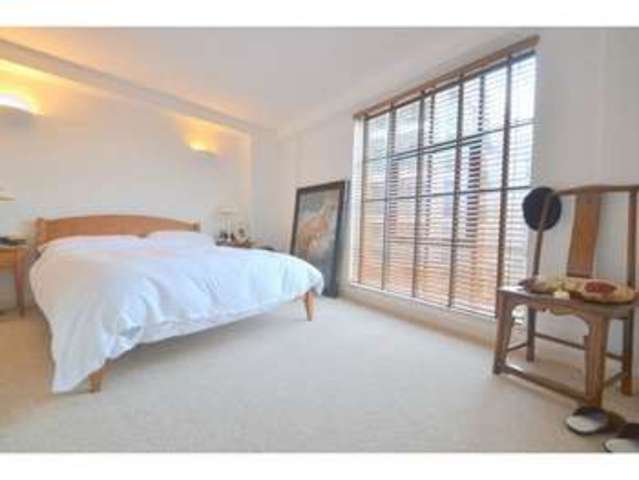 Image of 2 Bedroom Flat to rent at Watts Street  London, E1W 2PZ