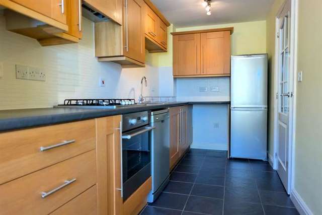  Image of 4 Bedroom Semi-Detached to rent at Winnersh Wokingham Winnersh, RG41 1AD