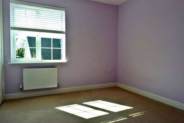  Image of 4 Bedroom Semi-Detached to rent at Winnersh Wokingham Winnersh, RG41 1AD
