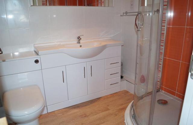  Image of 2 Bedroom Flat for sale at Isleworth Middlesex Isleworth, TW7 6TH