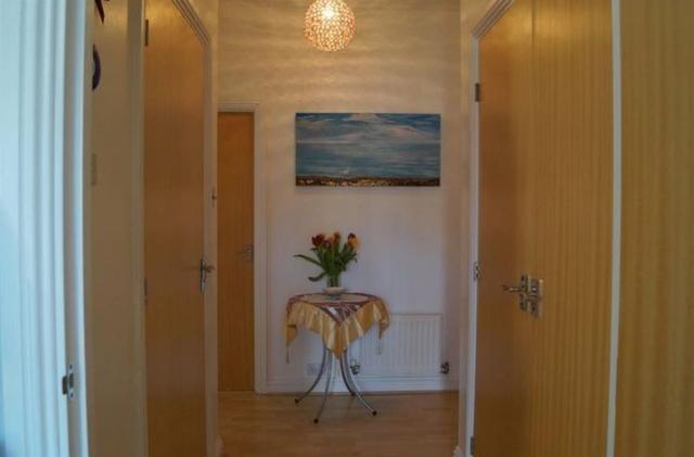  Image of 2 Bedroom Flat for sale at Isleworth Middlesex Isleworth, TW7 6TH