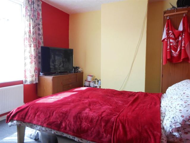  Image of 3 Bedroom Terraced for sale at Devon Grove Whitehall Bristol, BS5 9AH