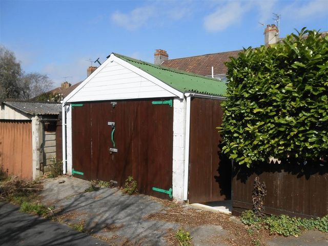  Image of 3 Bedroom Terraced for sale at Devon Grove Whitehall Bristol, BS5 9AH