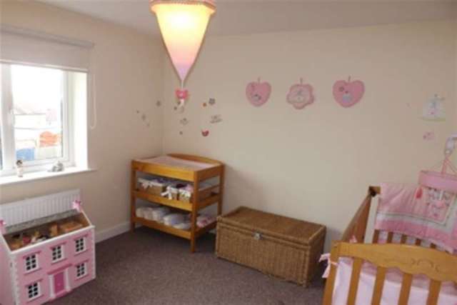  Image of 4 Bedroom Detached to rent at Newcastle, ST5 7NB