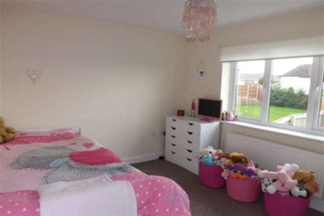  Image of 4 Bedroom Detached to rent at Newcastle, ST5 7NB