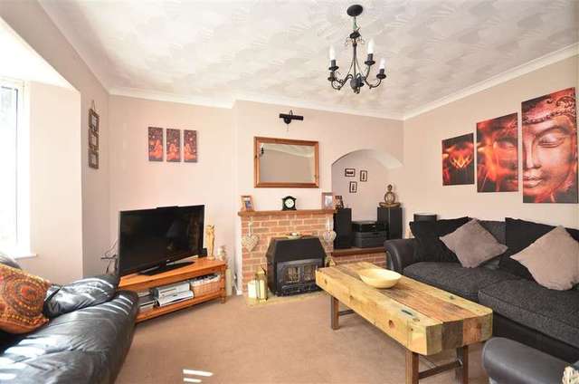  Image of 3 Bedroom Semi-Detached for sale at Newport Isle of Wight Newport, PO30 1RF