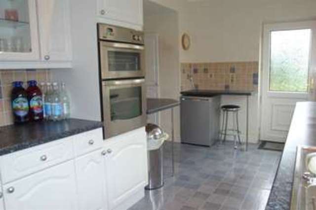  Image of 4 Bedroom Property for sale at Beech Avenue ROTHERHAM ROTHERHAM, S62 5HH