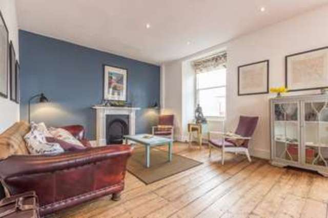 Image of 2 Bedroom Flat for sale at Bowness-on-Windermere Cumbria Bowness-on-Windermere, LA23 3BJ
