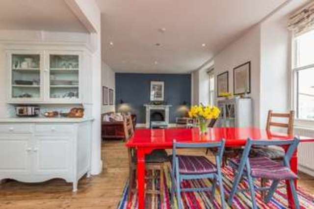  Image of 2 Bedroom Flat for sale at Bowness-on-Windermere Cumbria Bowness-on-Windermere, LA23 3BJ