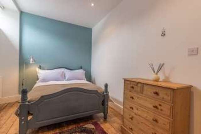  Image of 2 Bedroom Flat for sale at Bowness-on-Windermere Cumbria Bowness-on-Windermere, LA23 3BJ