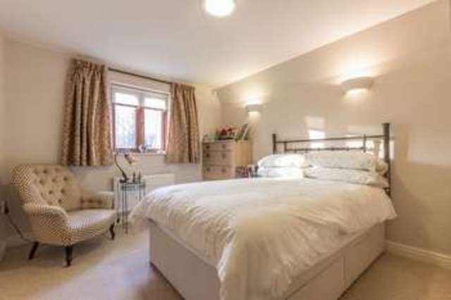 Image of 2 Bedroom Flat for sale at Bowness-on-Windermere Cumbria Bowness-on-Windermere, LA23 3BF